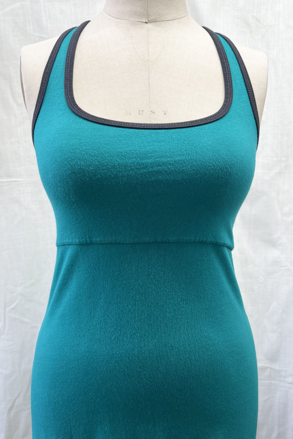 REVENTE - Robe MJ - TP - Jade - RE388
