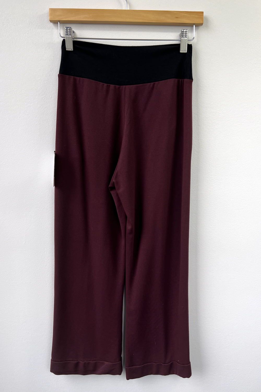 RESALE - New Day Capris- Merlot - XS - RE497