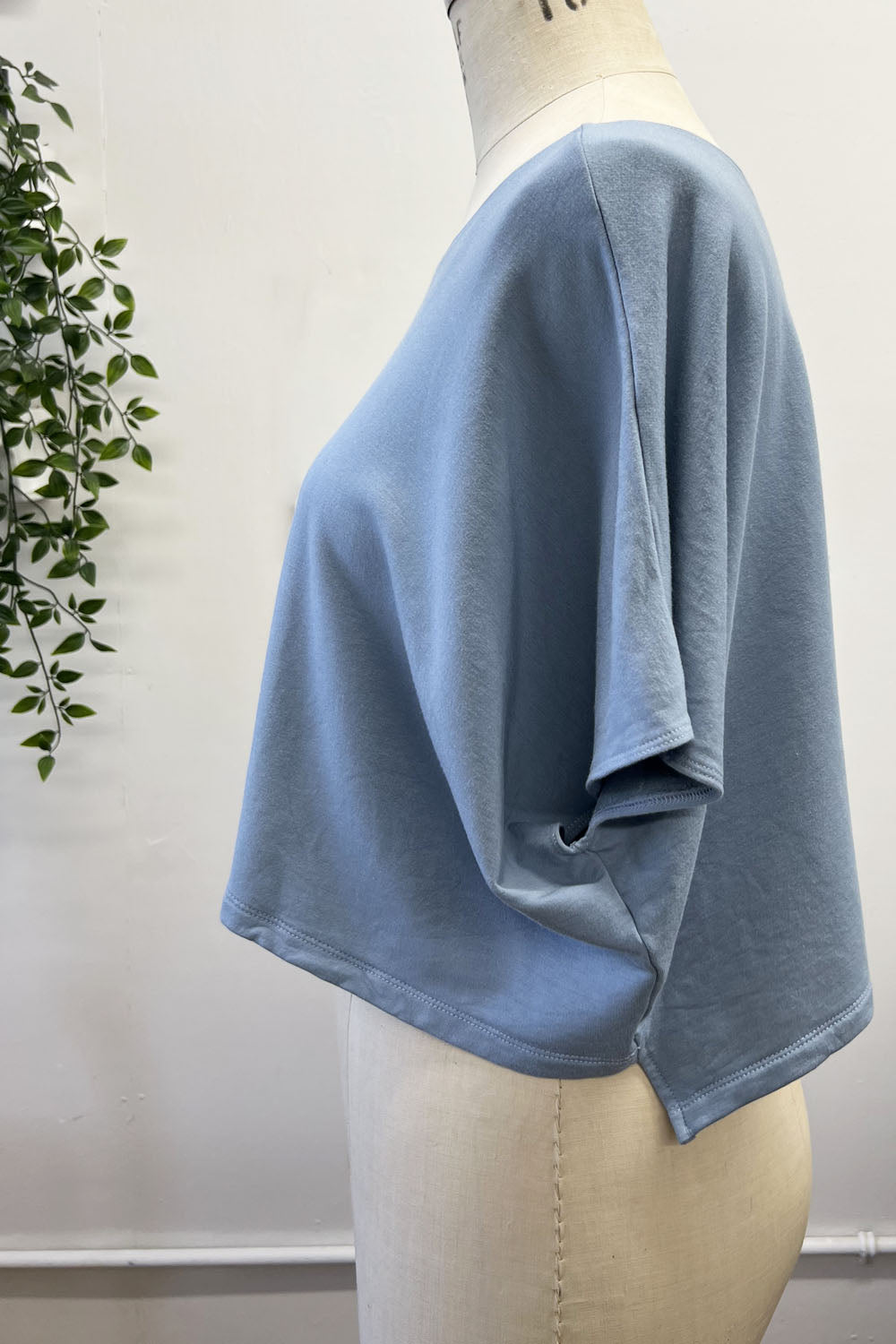 REVENTE - Haut court - Bleu doux - Crop 1 - RE369