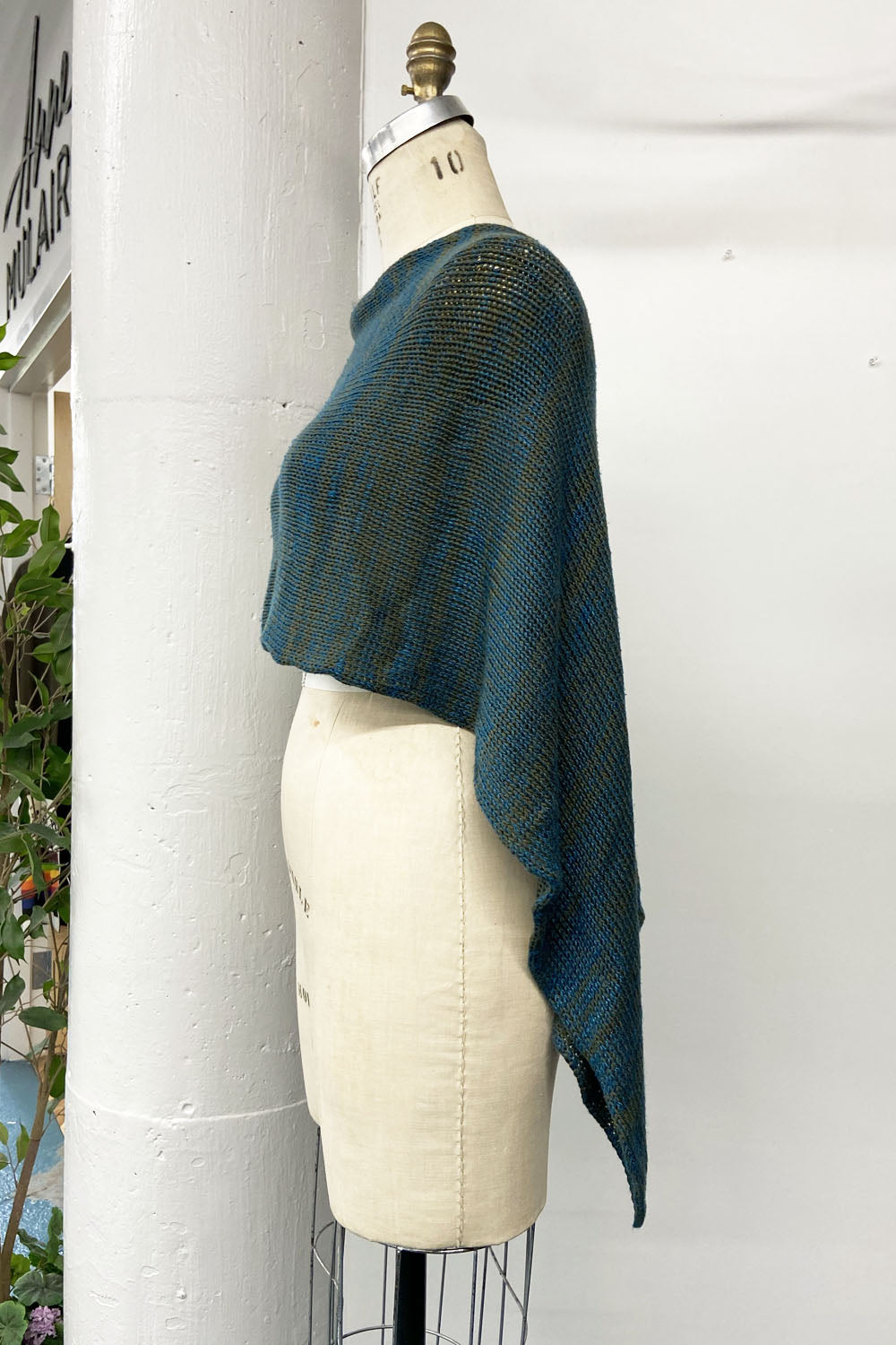 Community Closet - Cotton Hand-Knit Shawl - One Size - CC005