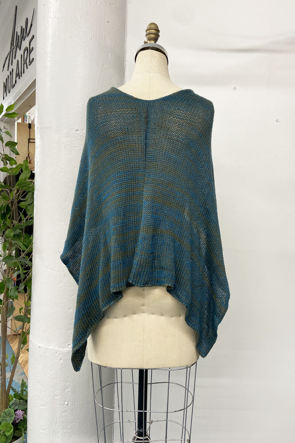 Community Closet - Cotton Hand-Knit Shawl - One Size - CC005