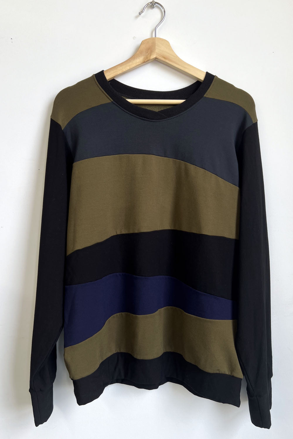 ZW Sweater - M