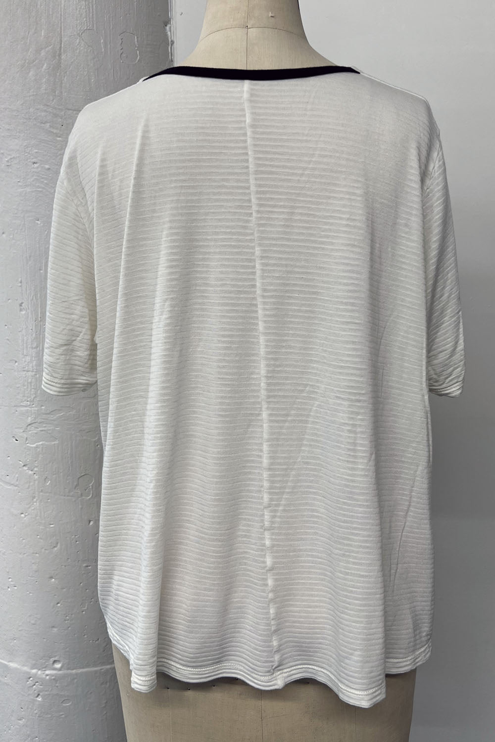 RESALE - V neck T-Shirt- 2X- Cream Striped- RE483