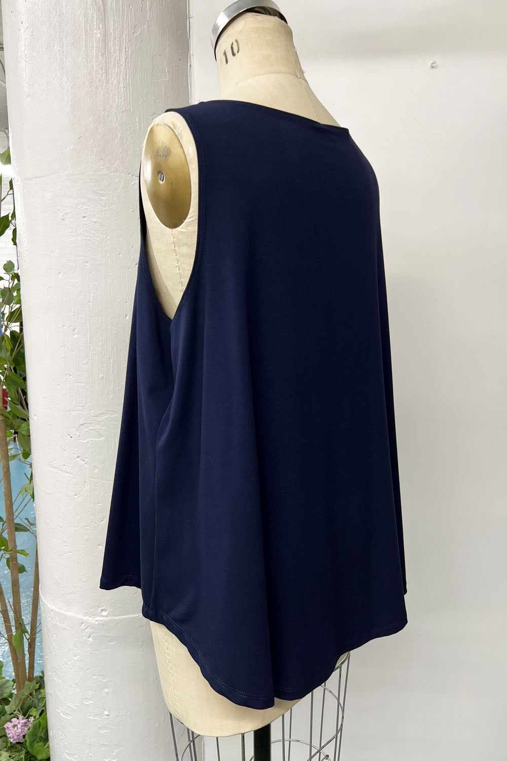 RESALE - Voila Cami- 2X - Navy - RE524