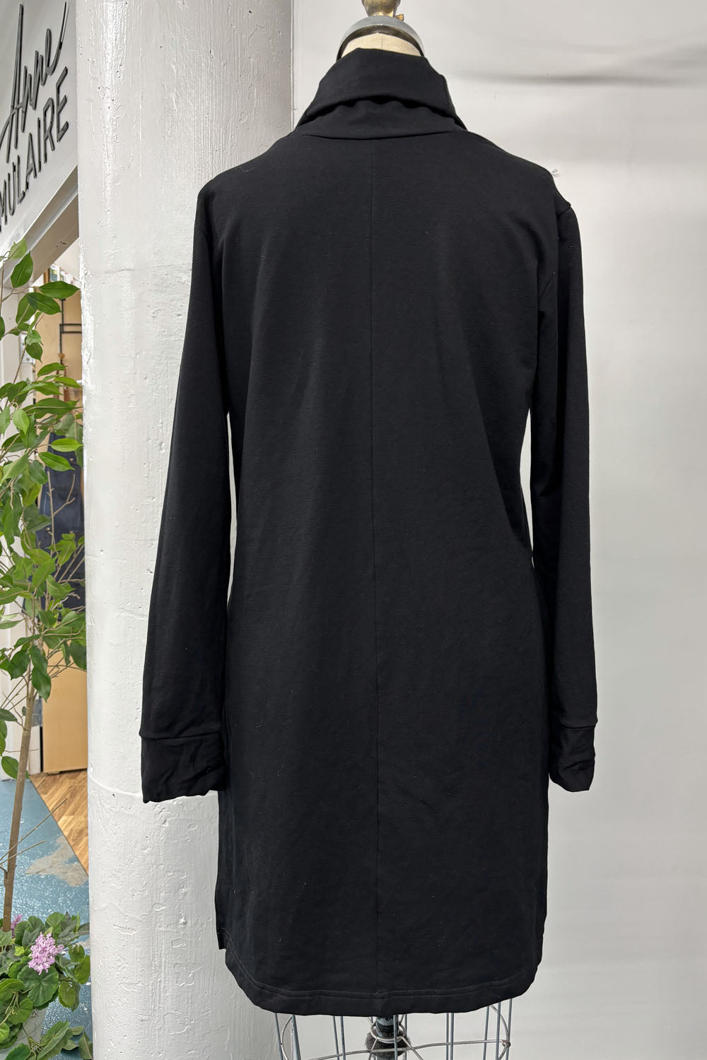 RESALE - Charlotte Tunic- Black - M - RE544