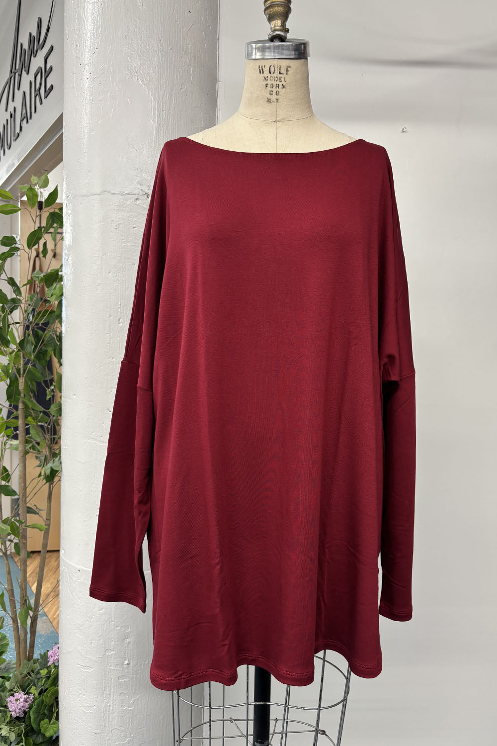 RESALE - Camille Top - 2X/3X - Scarlet- RE545
