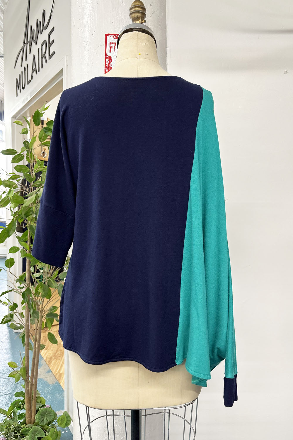 RESALE - Drape Top - Navy/Jade - L/XL- RE601