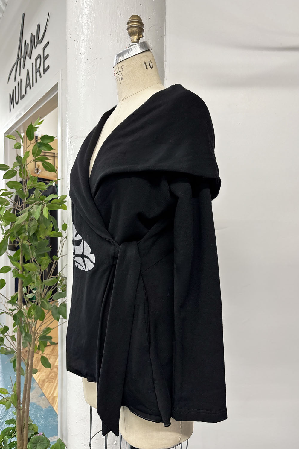 RESALE - Heritage Hooded Jacket - Black - L - RE602