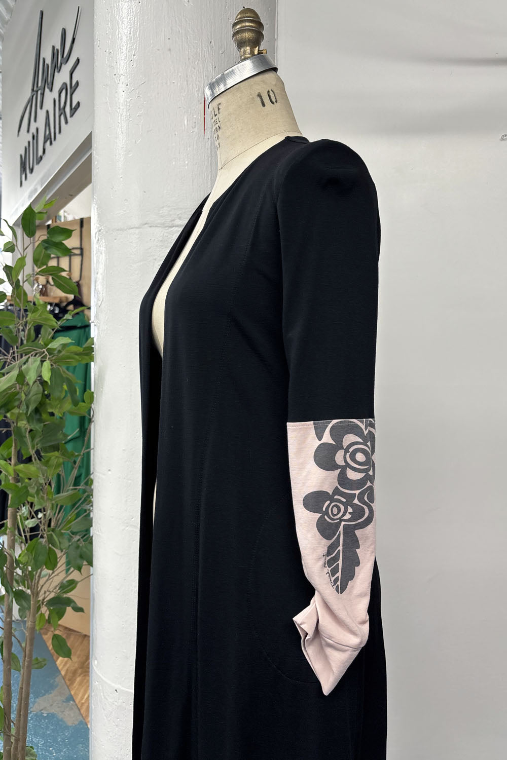 RESALE - Duster - Black/Blush - XS/S - RE628