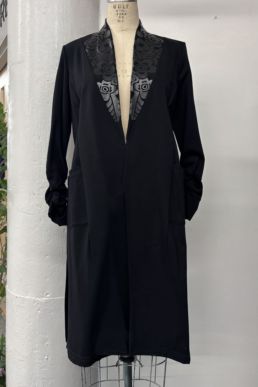 RESALE - Prairie Pride Long Blazer - Black/black - Large - RE679