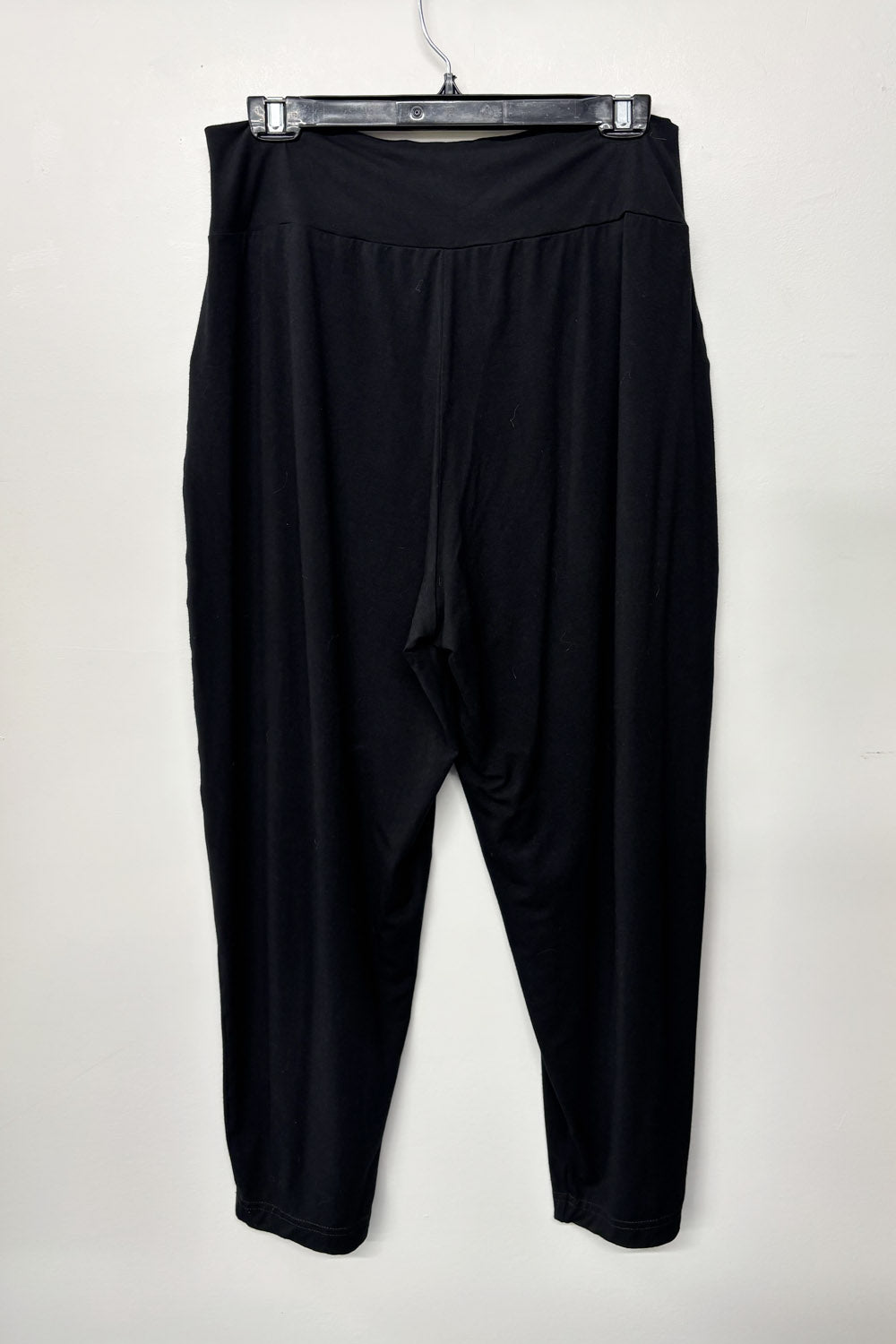 RESALE - Vacationist Capri - Black - L - RE688