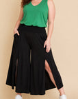 Voyage Slit Capris