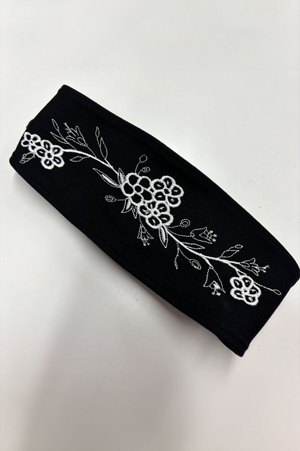 HERITAGE EMBROIDERED Belt- Red River Floral