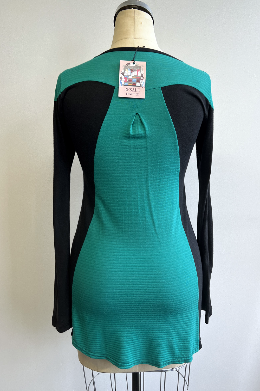 RESALE - Tunic V neck -Blk/Jade - XS