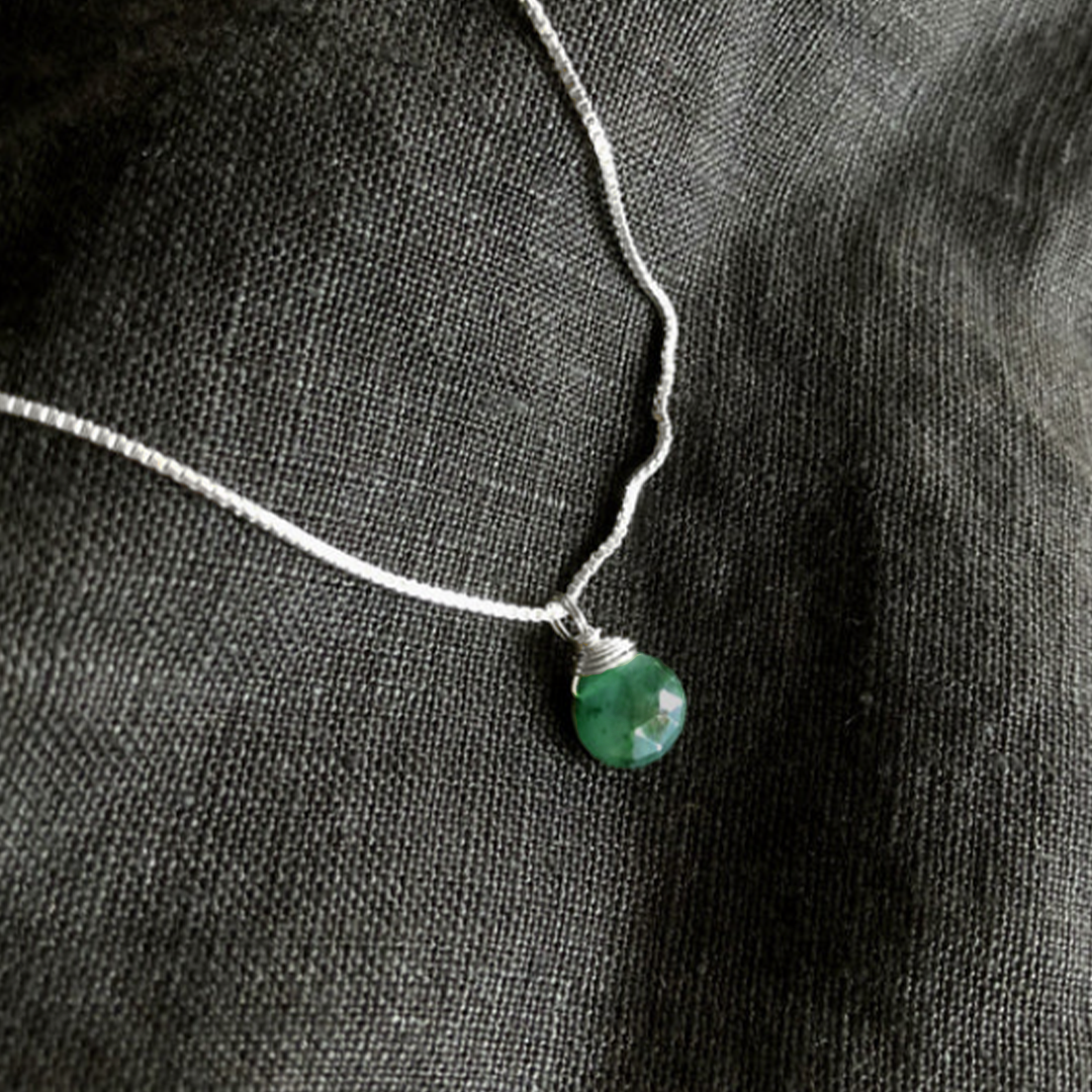 Naked Sage - Collier Ava (Émeraude, Saphir Rose et Pierre de Lune)